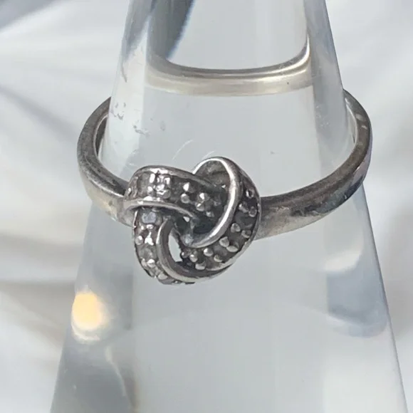 Vintage Diamond Sterling Silver Love Knot Ring Woman’s Jewelry Promise Ring - Picture 3 of 7